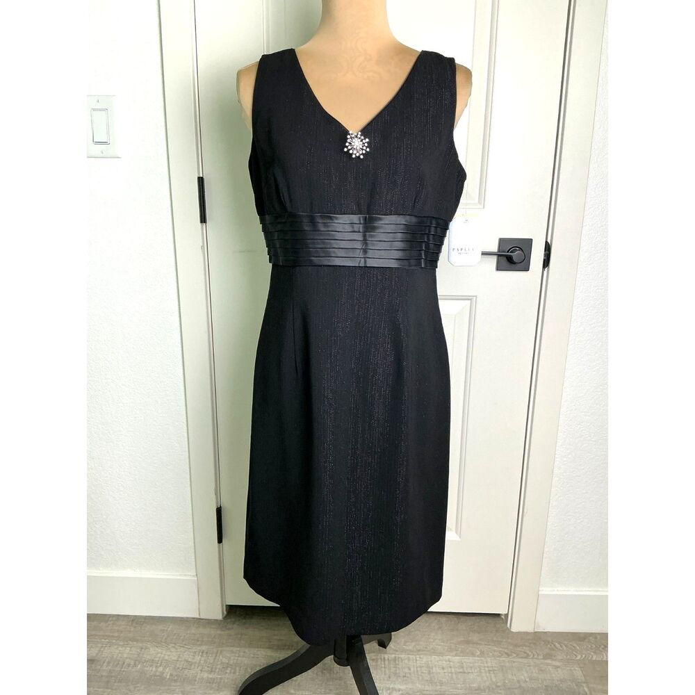 Papell Petites Black Shimmer Rhinestone V-Neck Cocktail Dress Size 10P NWT